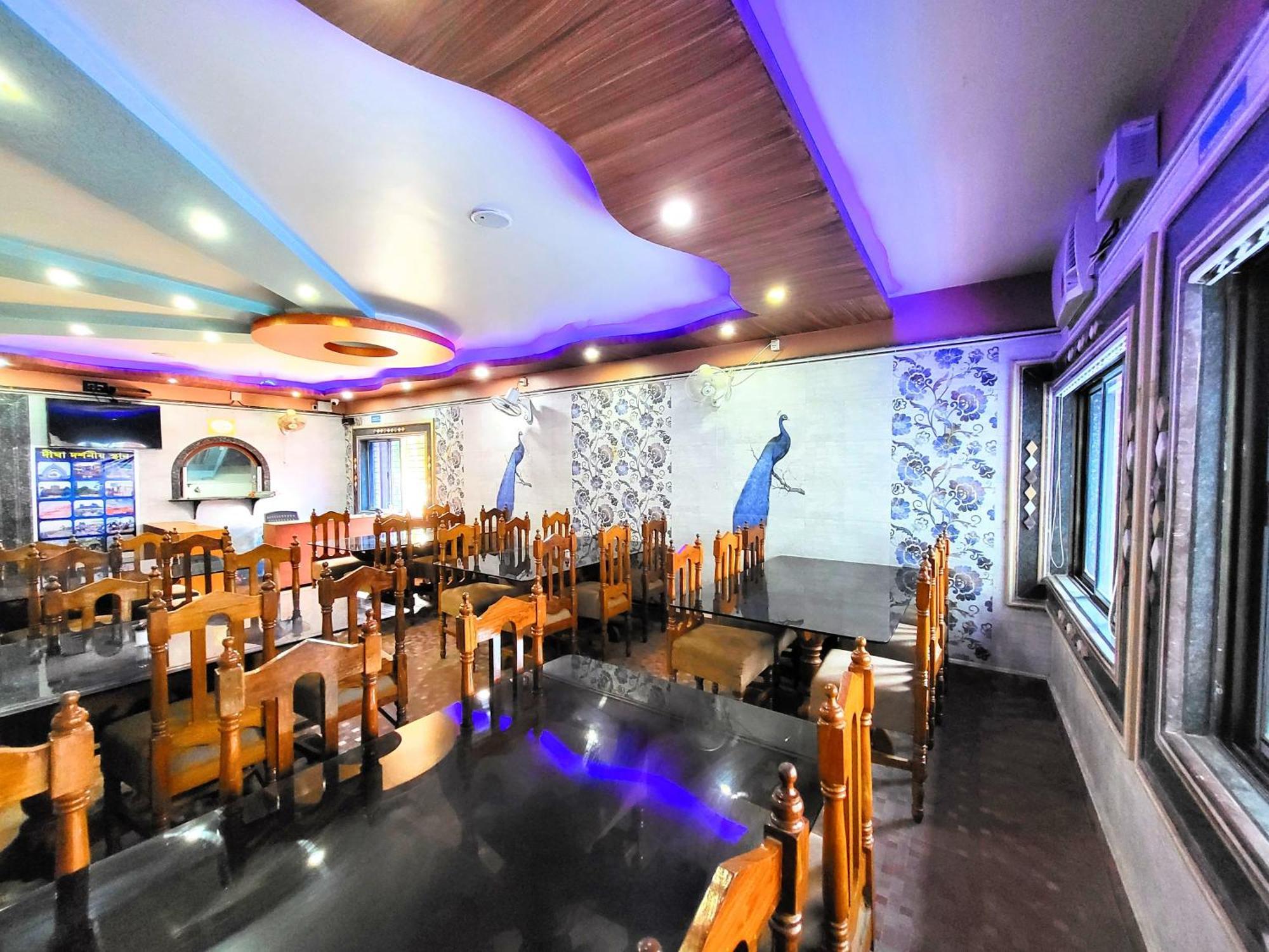 Abhishek Inn ดีกา ภายนอก รูปภาพ
