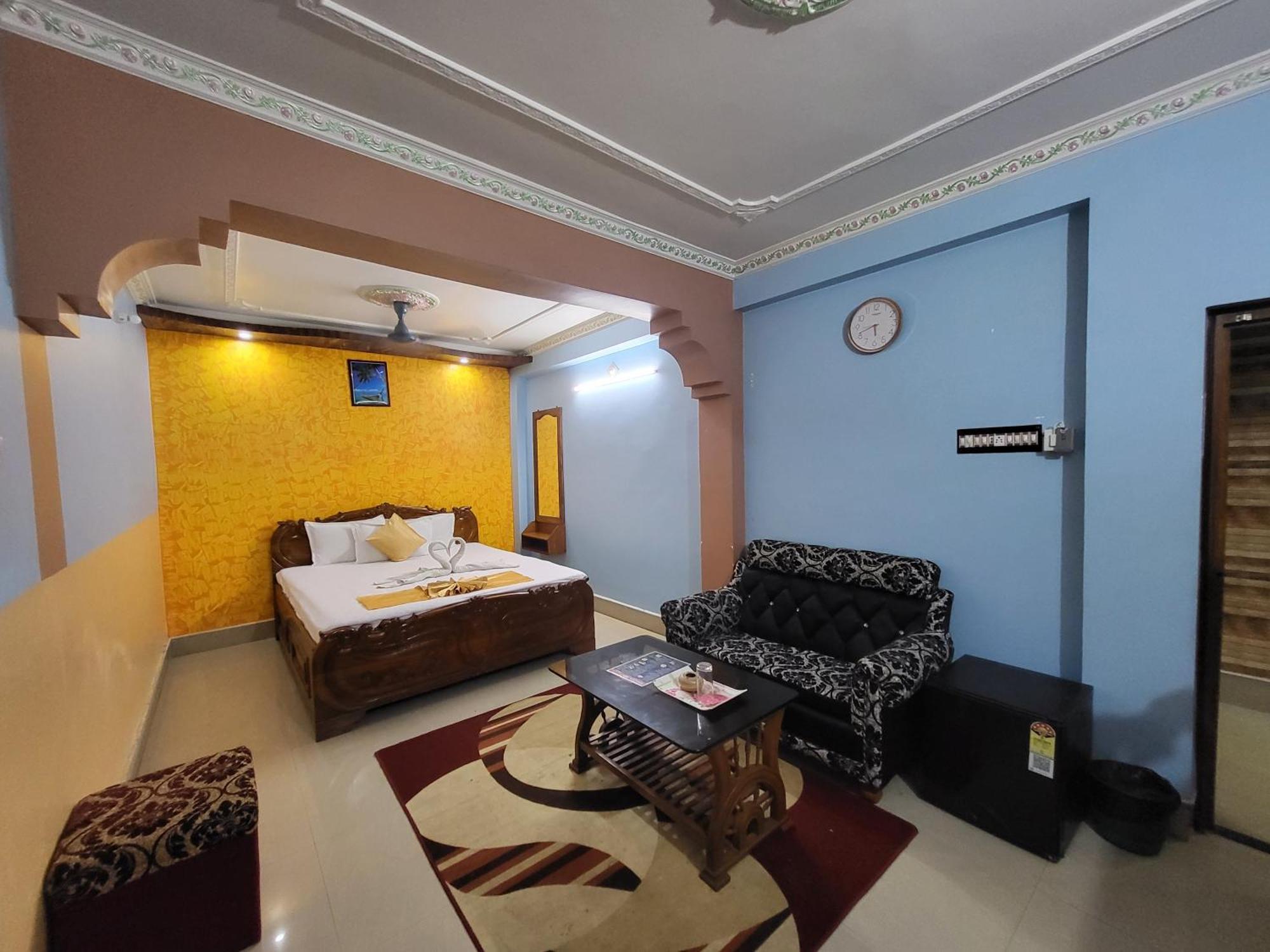 Abhishek Inn ดีกา ภายนอก รูปภาพ