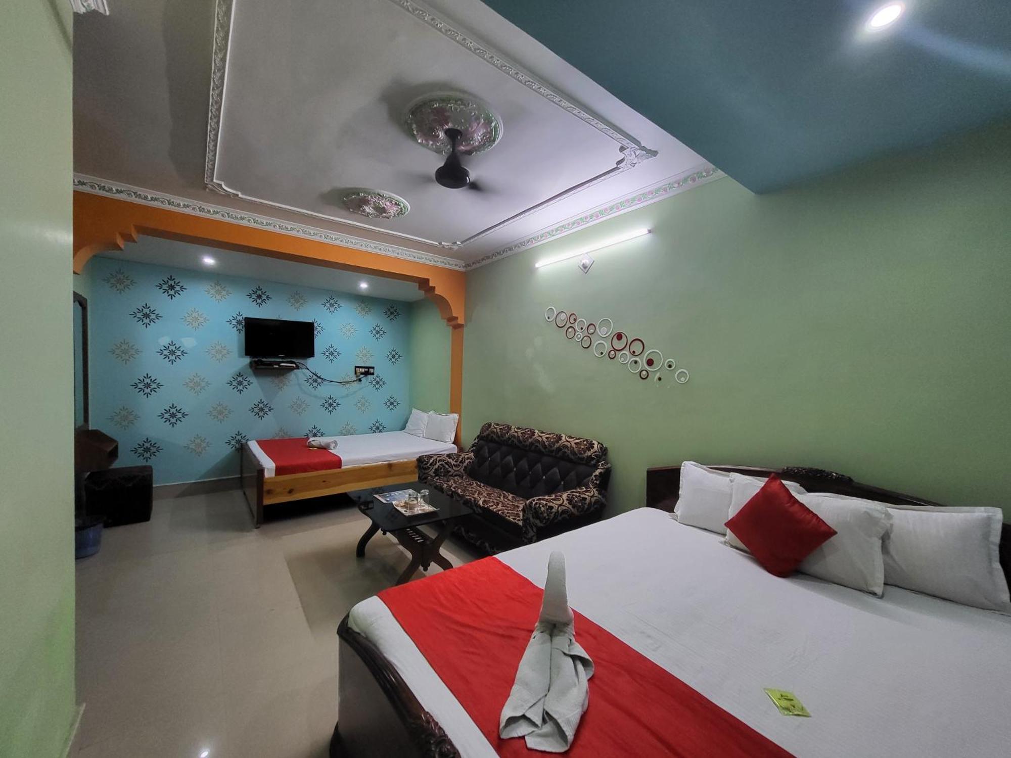 Abhishek Inn ดีกา ภายนอก รูปภาพ
